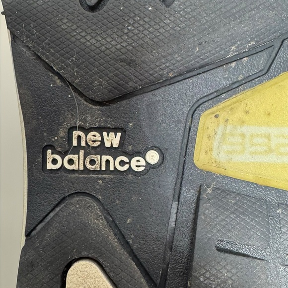 New Balance M992JJ Green and Black Sneakers - Picture 8 of 11